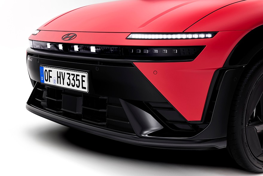 هيونداي ايونيك 3 الجديدة كليا - بمدي يقارب 500 كم بالشحنة