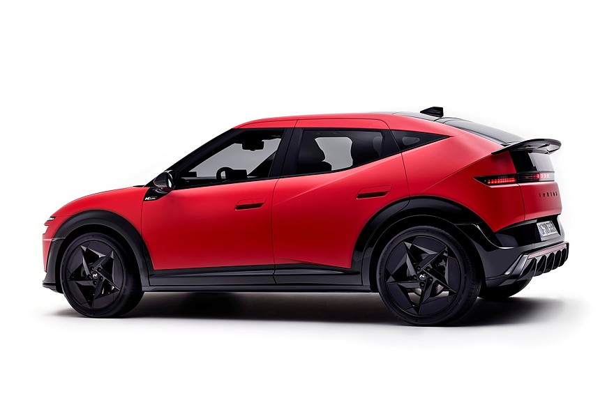 هيونداي ايونيك 3 الجديدة كليا - بمدي يقارب 500 كم بالشحنة