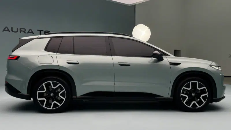 فولكس فاجن ID اورا T6 الجديدة كليا - كروس اوفر متوسطة الحجم بنسخة REEV