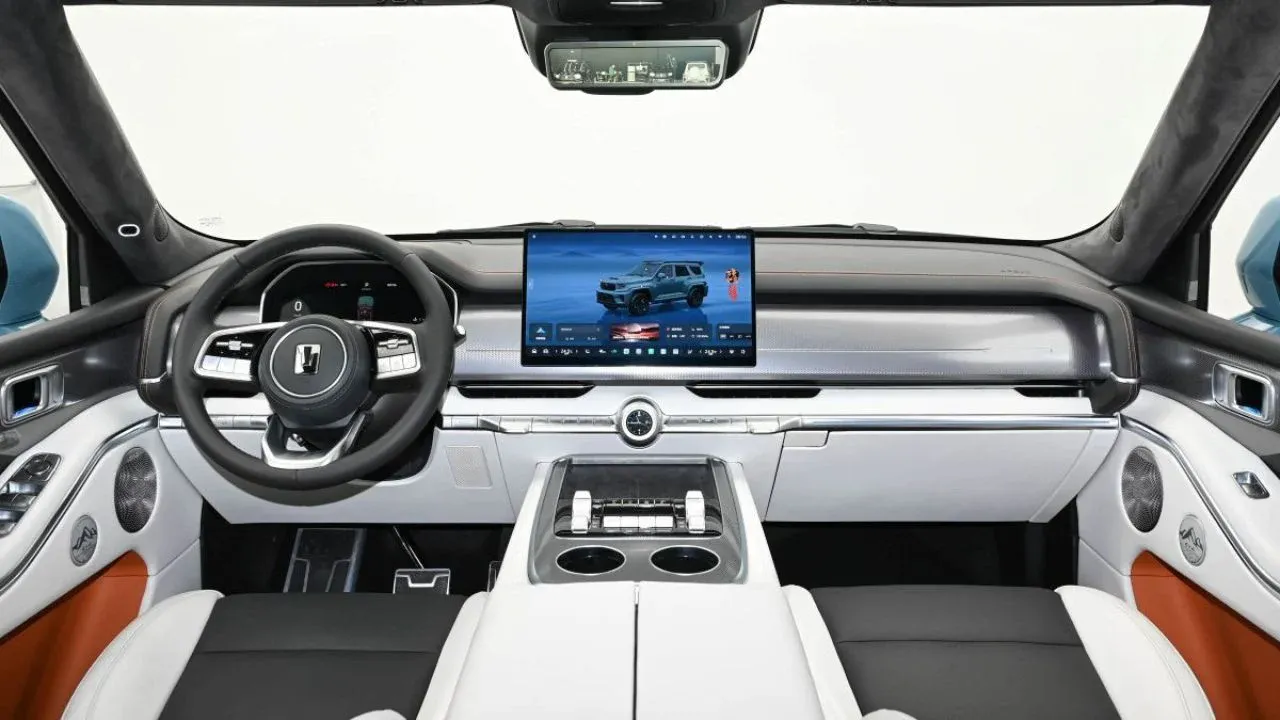 جريت وول تانك 700 الجديدة - هجينة بقوة 864 حصان