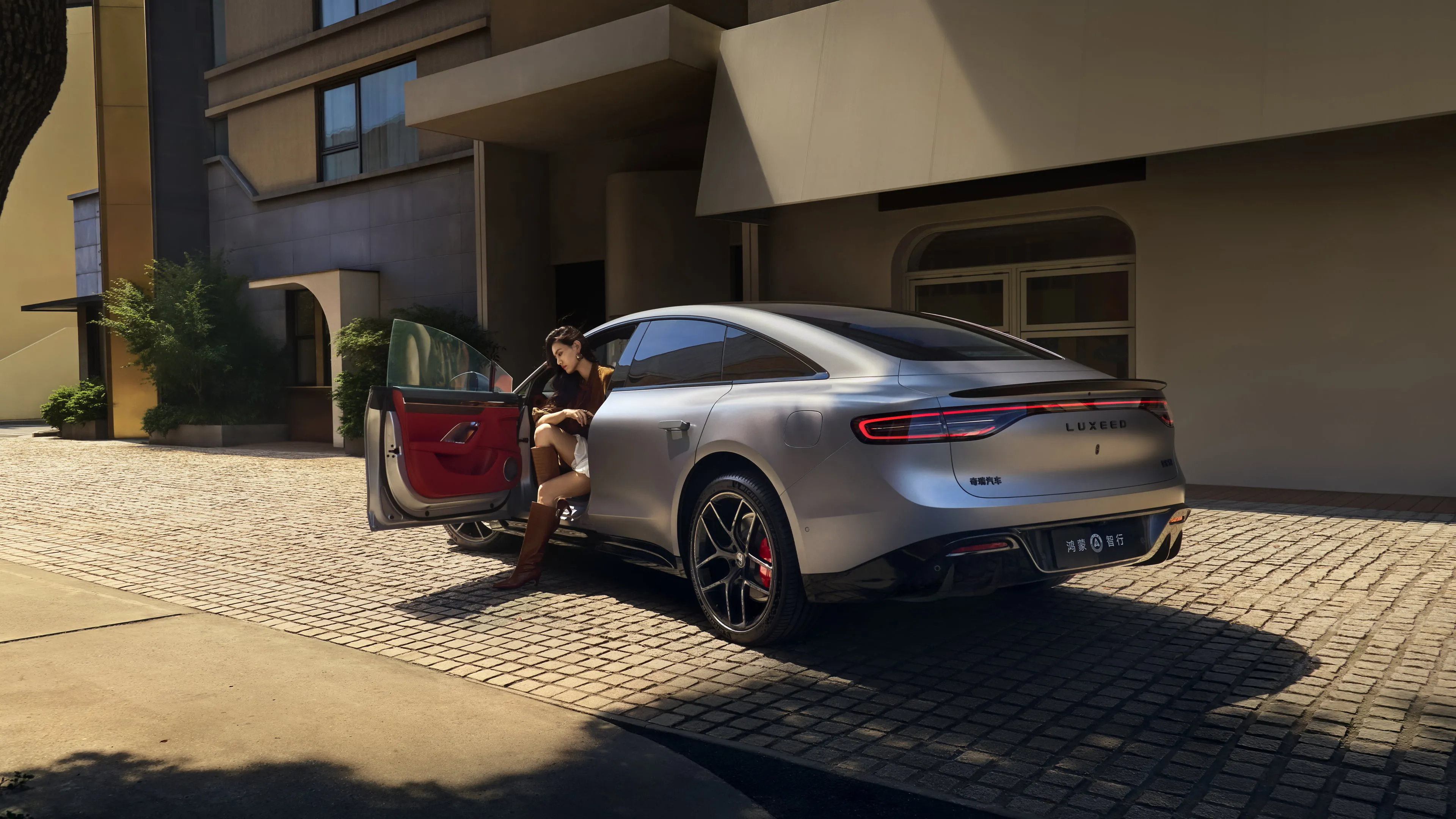 لوكسيد S7 الكهربائية - المواصفات الكاملة 