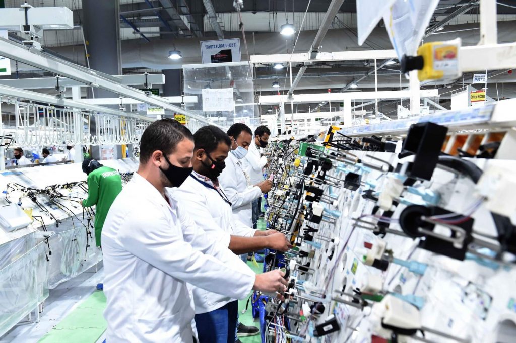 قفزة قوية في صادرات مصر من الضفائر الكهربائية للسيارات - وأوروبا في صدارة المستوردين