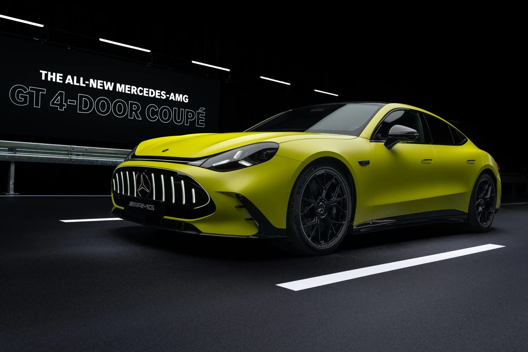 مرسيدس AMG GT 4-Door الكهربائية الجديدة كليا - اقوي سيارة في تاريخ AMG