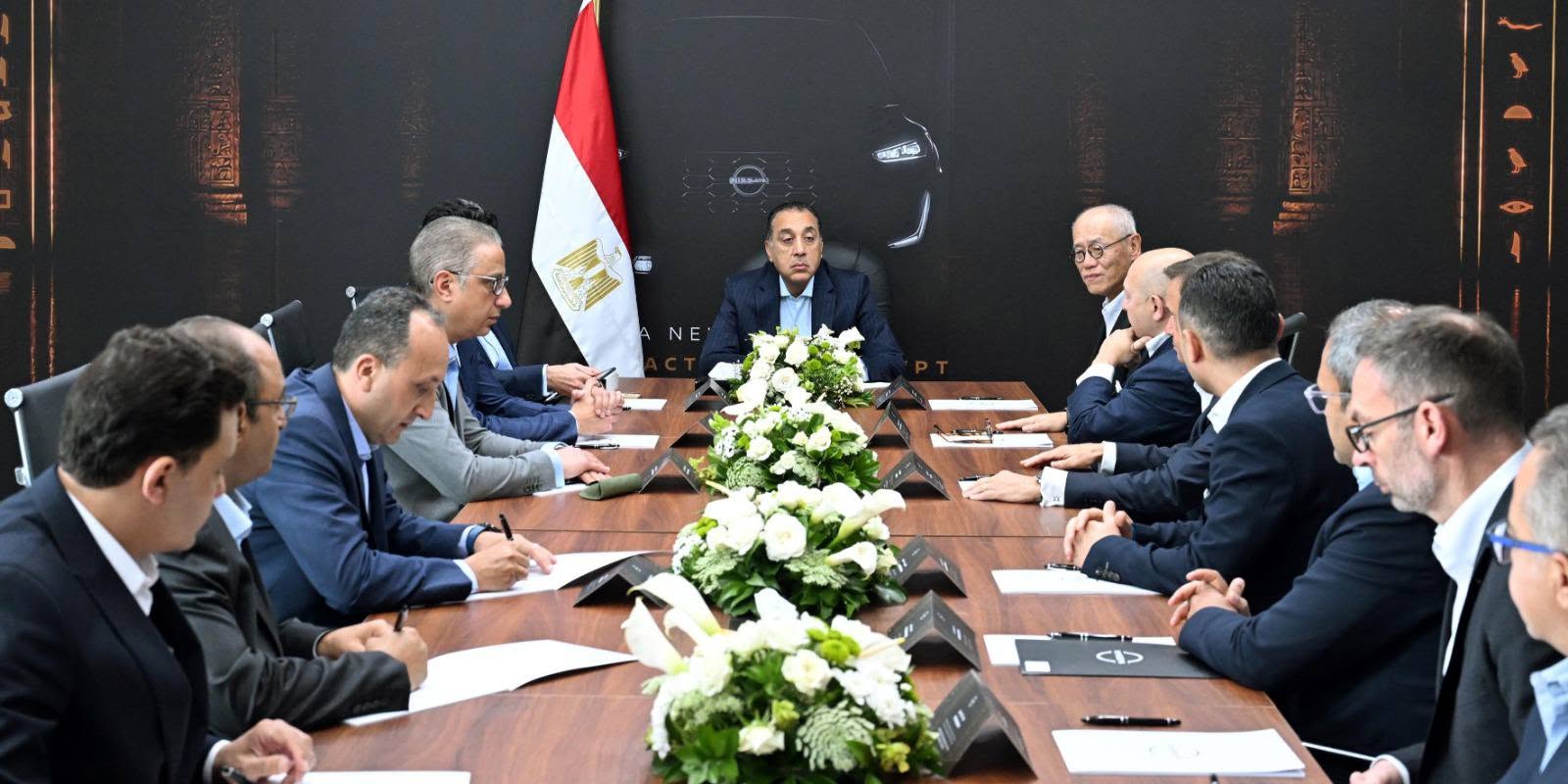 رئيس الوزراء يشهد إنتاج أول نيسان ماجنيت في مصر -  ونيسان تؤكد طرحها بأسعار مناسبة (2)