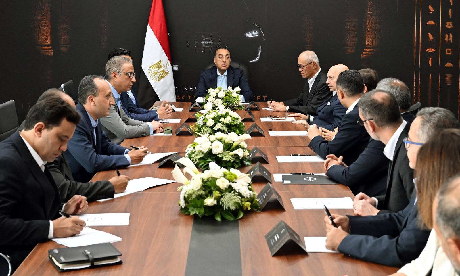 رئيس الوزراء يشهد إنتاج أول نيسان ماجنيت في مصر -  ونيسان تؤكد طرحها بأسعار مناسبة (3)