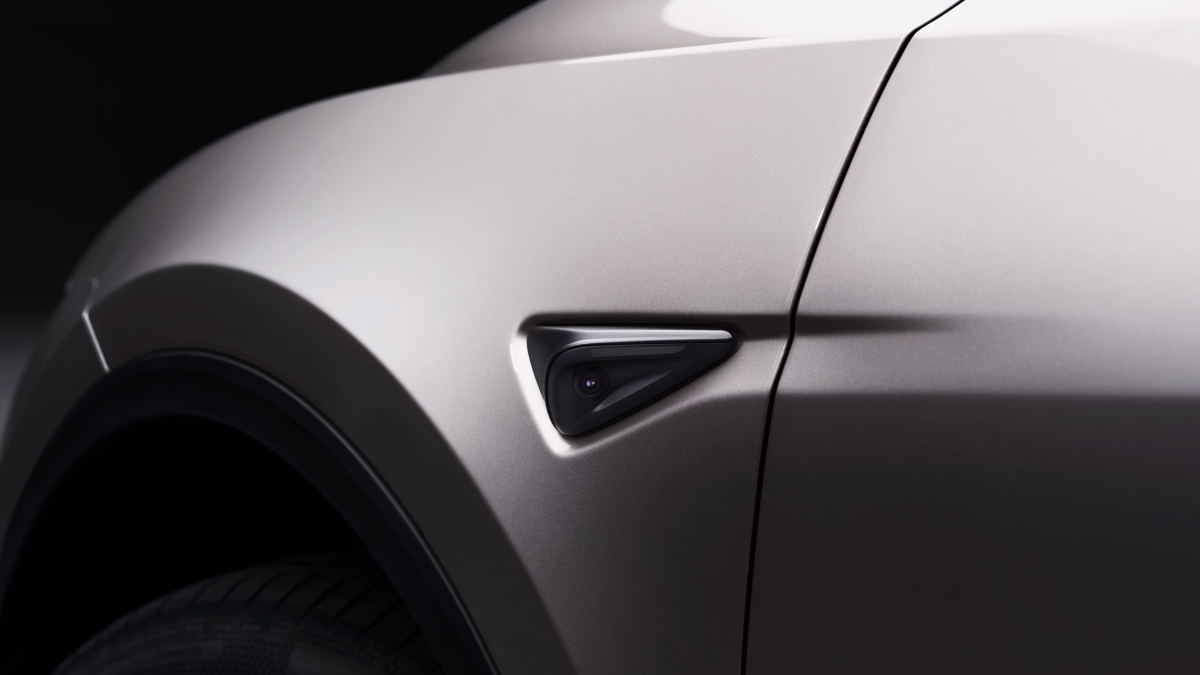 تقديم نسخة بستة مقاعد من تسلا Model Y في الإمارات - الأسعار والمواصفات