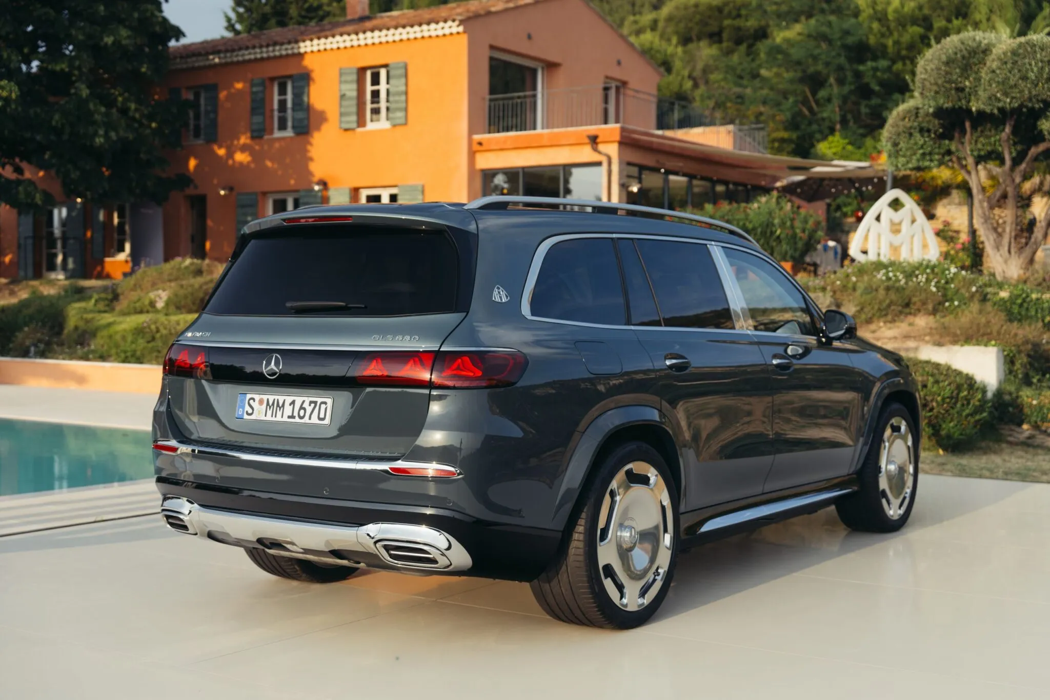 مرسيدس مايباخ GLS الفيس ليفت الجديدة – فاخرة بقوة 626 حصان 