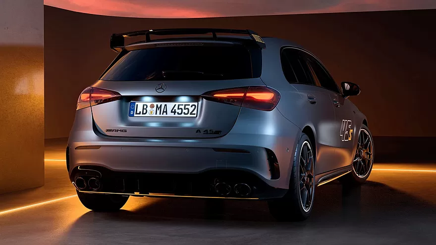 مرسيدس تودع A45 AMG بنسخة خاصة محدودة – بقوة 421 حصان