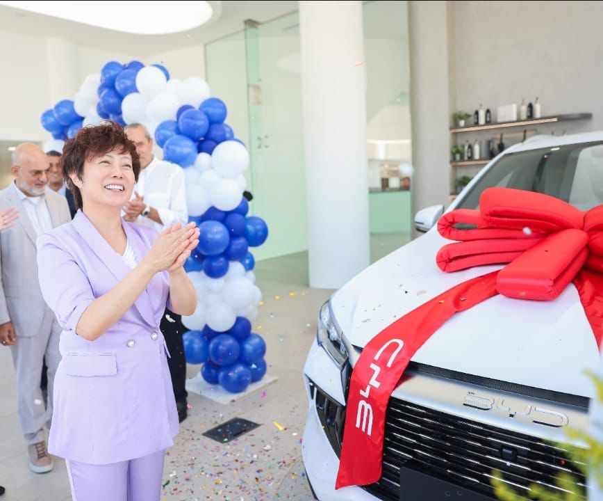 ستيلا لي نائب رئيس BYD تزور مصر لمتابعة توسع العلامة وشبكة مراكز الخدمة