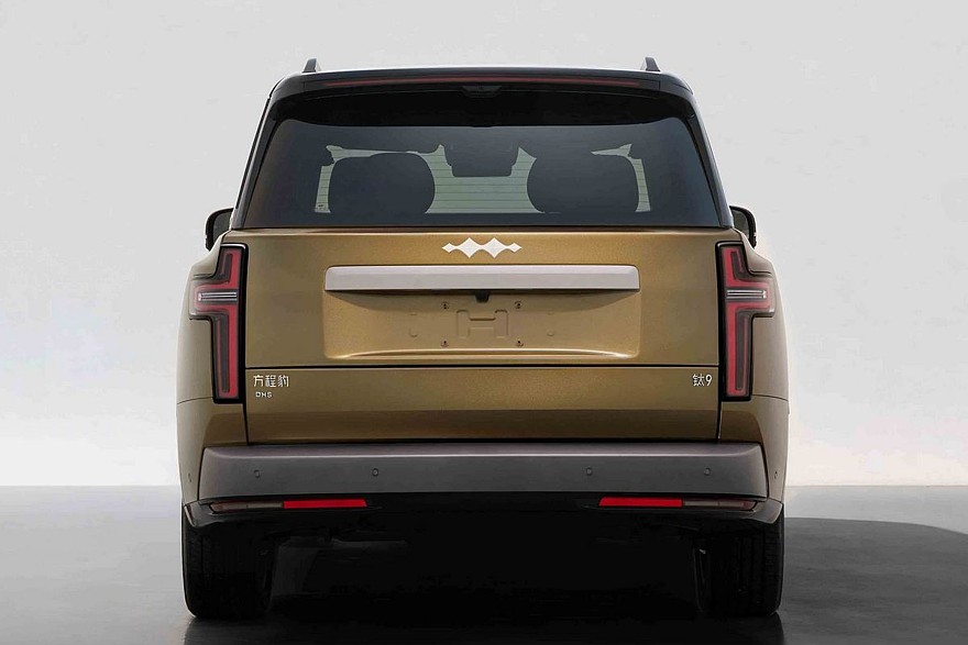 فانج تشنيج باو تاي 9 الجديدة – SUV فاخرة من بي واي دي بقوة 544 حصانًا 