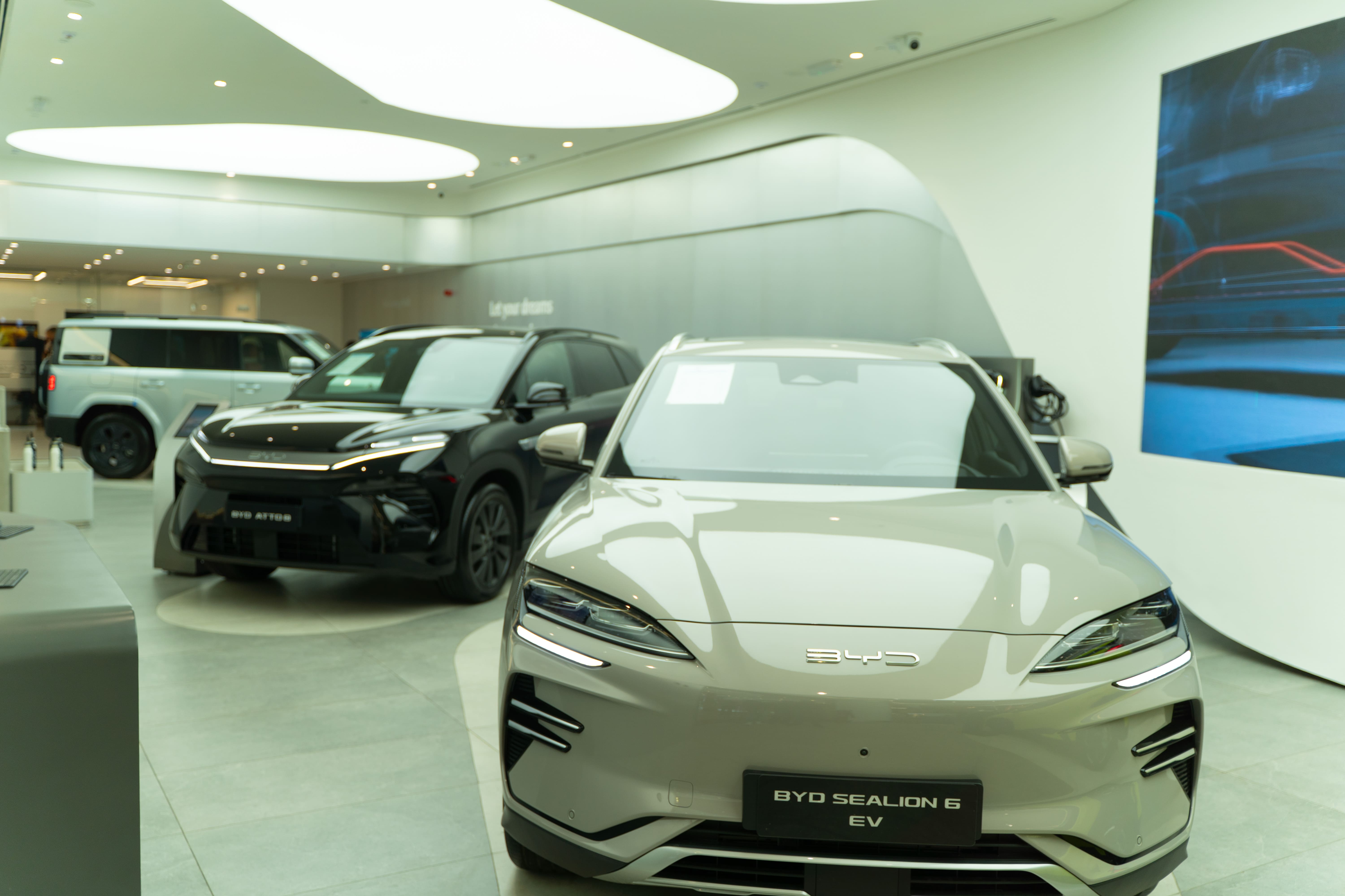النيل للمشروعات تفتتح رسمياً BYD Technology Center في مول سيتي ستارز مدينة نصر