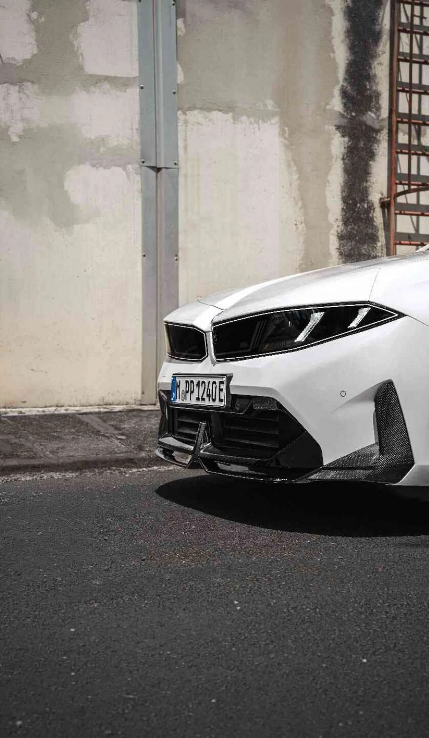 باقة إضافات M Performance لبي ام دبليو الفئة الثالثة 2027 الجديدة كليا  