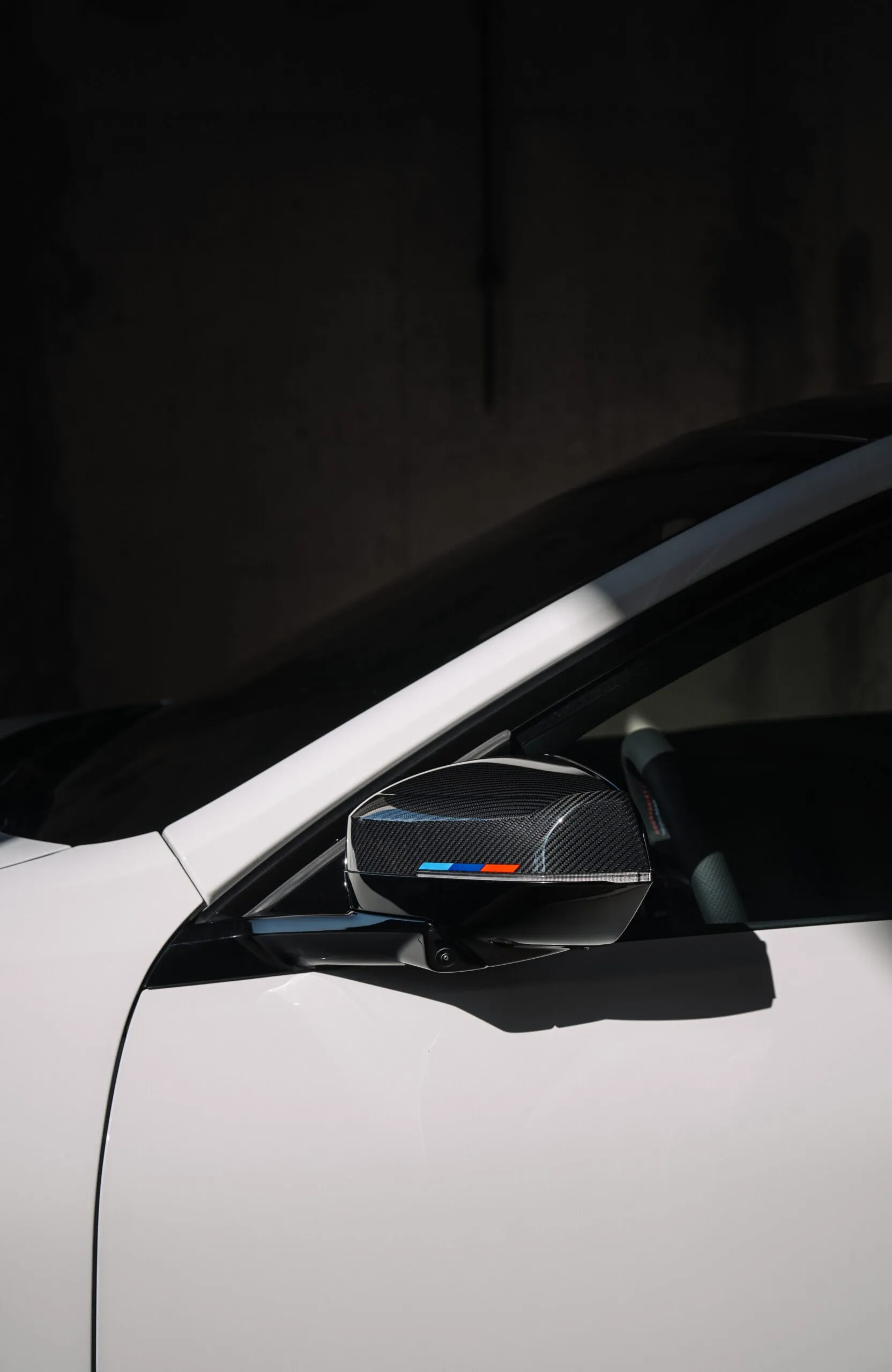 باقة إضافات M Performance لبي ام دبليو الفئة الثالثة 2027 الجديدة كليا  