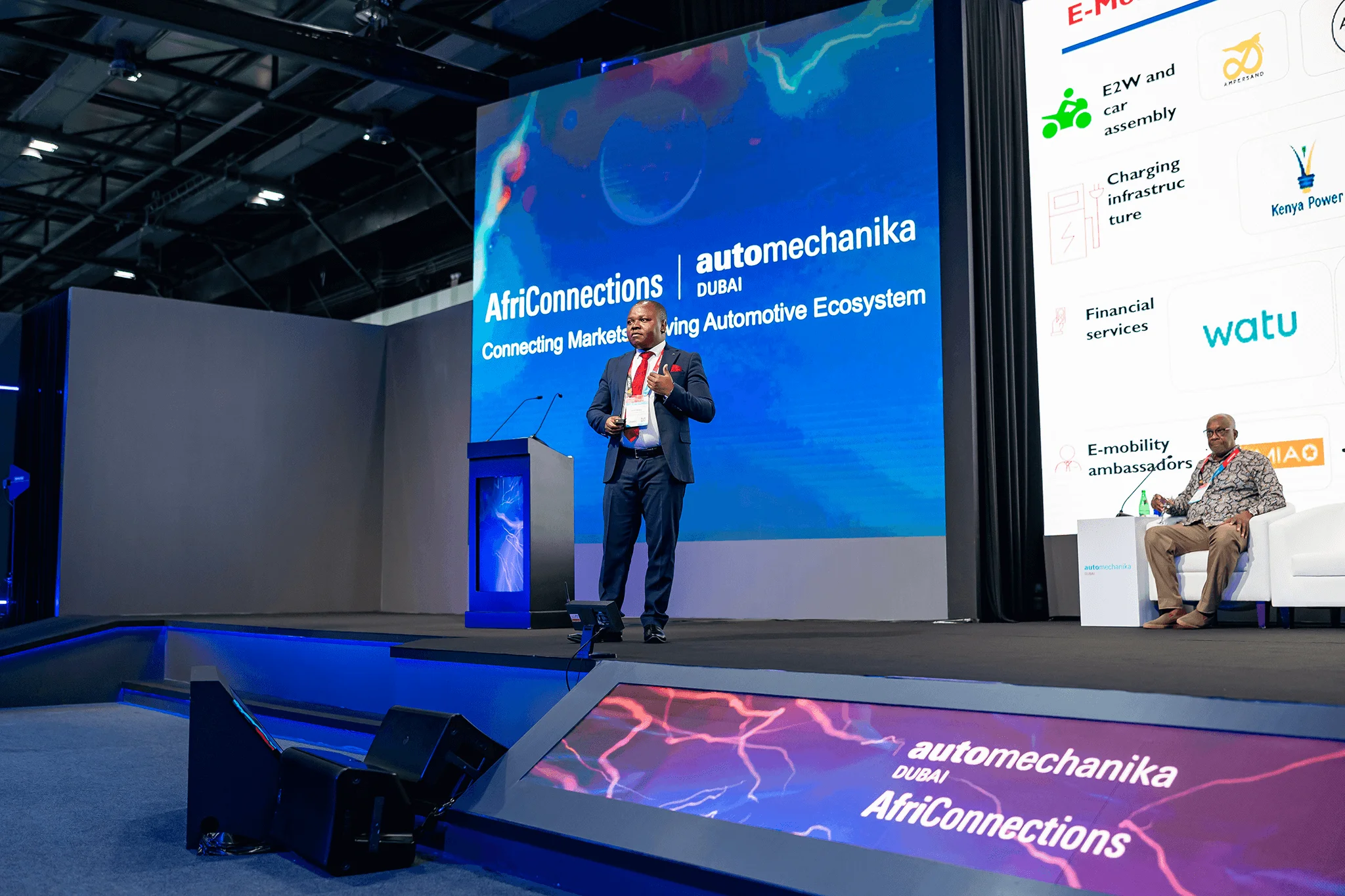 أوتوميكانيكا دبي 2026 يسلط الضوء على فرص التعاون التجاري في قطاع السيارات الأفريقي عبر  AfriConnections