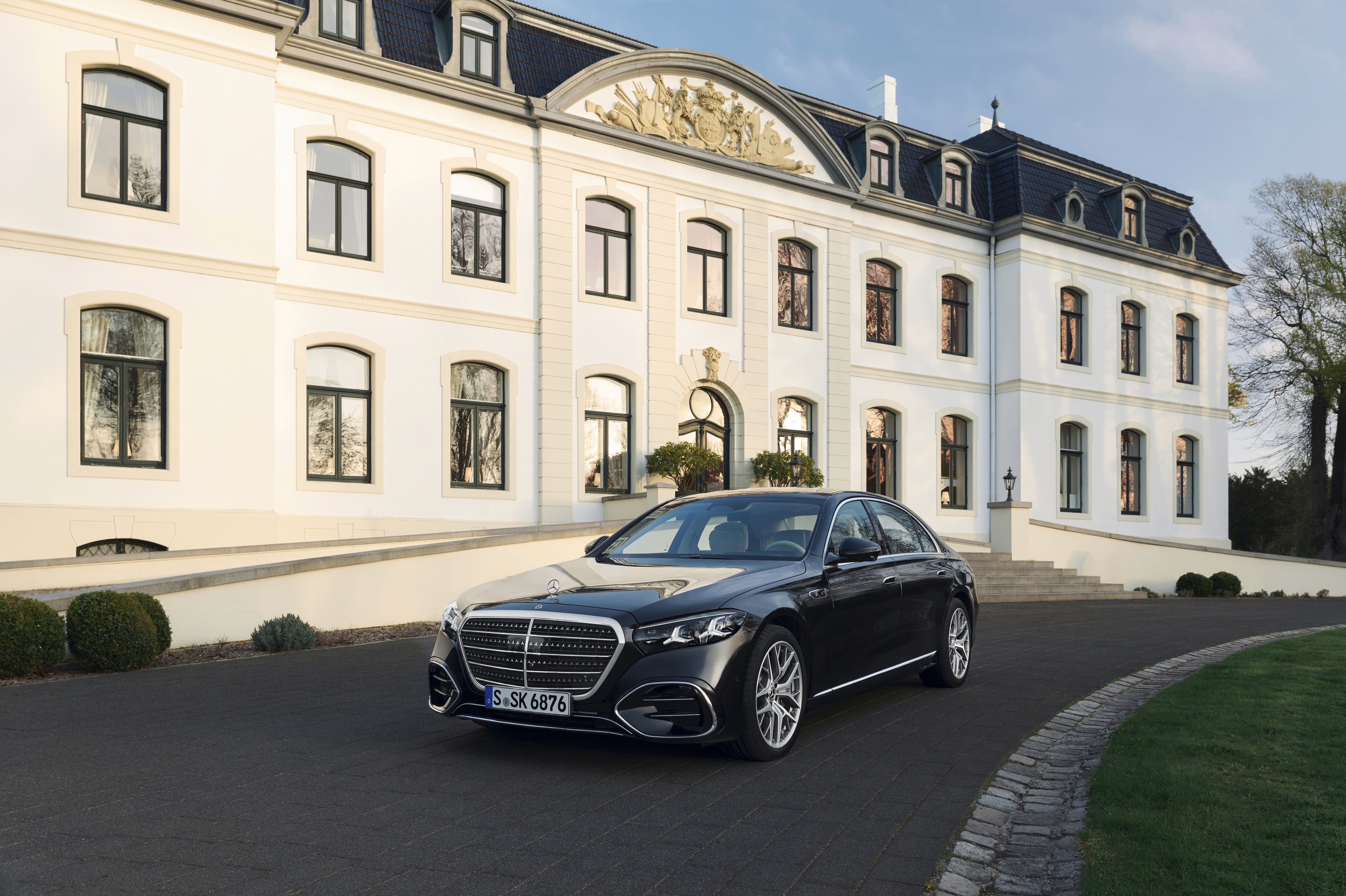 مرسيدس-بنز ايجيبت تطلق S-Class الجديدة في السوق المصري