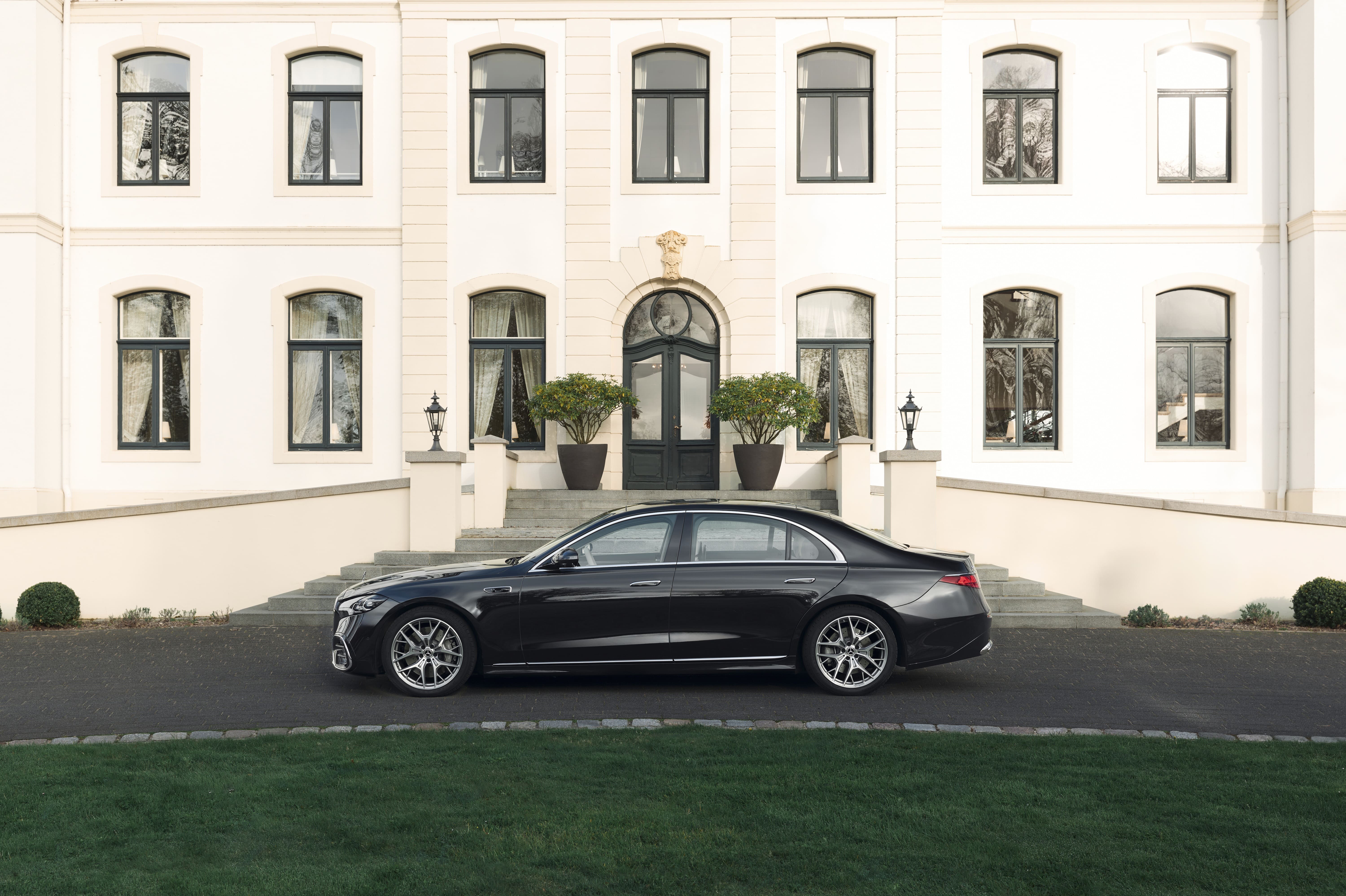 مرسيدس-بنز ايجيبت تطلق S-Class الجديدة في السوق المصري
