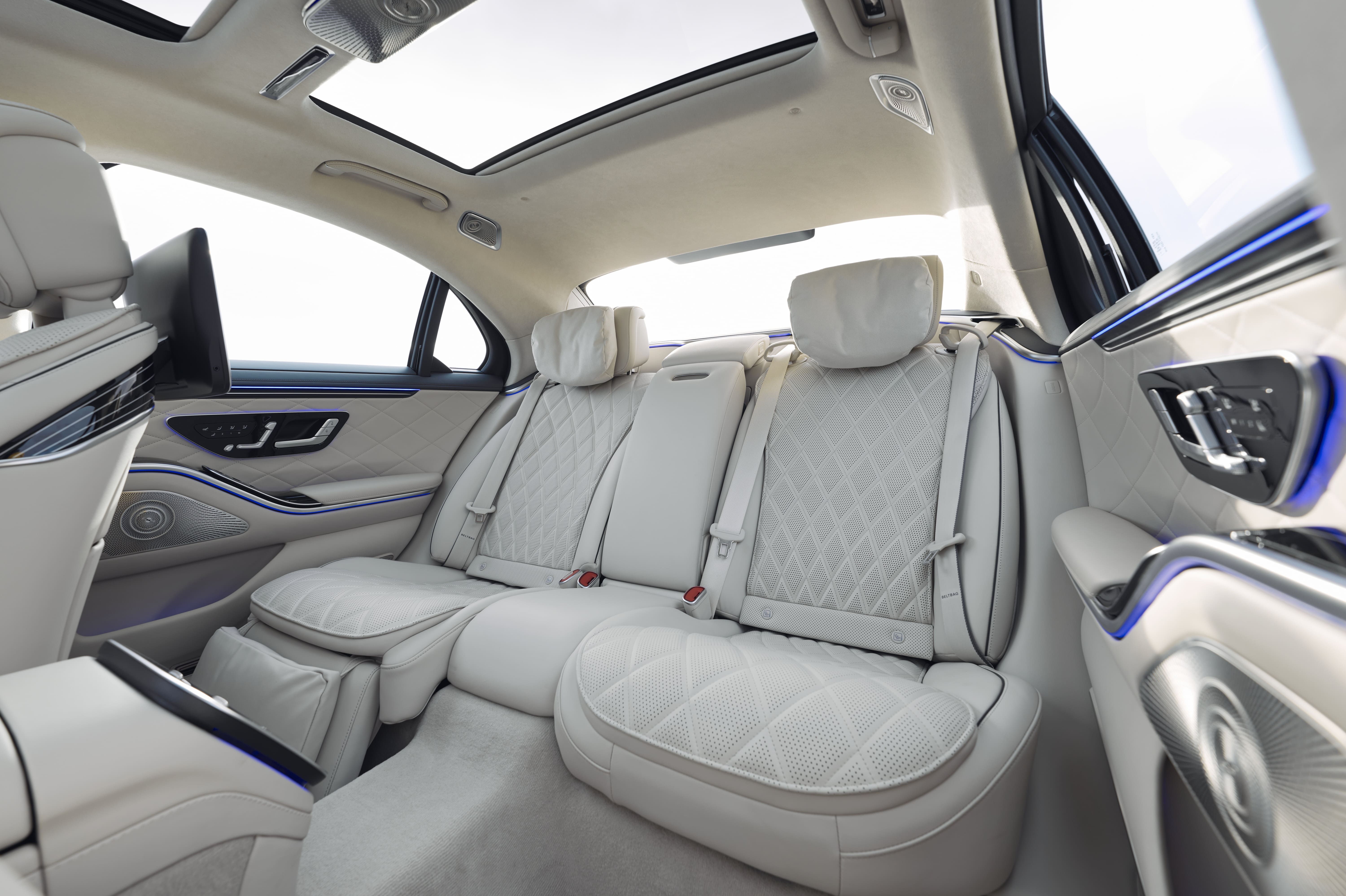 مرسيدس-بنز ايجيبت تطلق S-Class الجديدة في السوق المصري