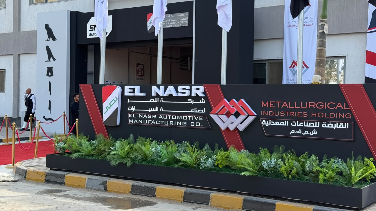 اول سيارة كهربائية مصنعة في مصر – دونج فينج ميج الكهربائية تدخل خطوط الانتاج