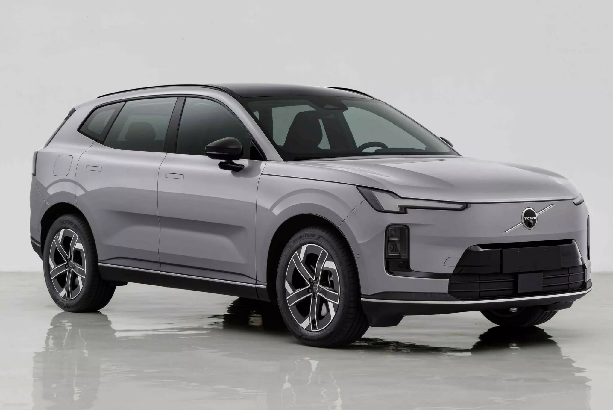 تسريب صور و مواصفات فولفو XC70 الجديدة كليا