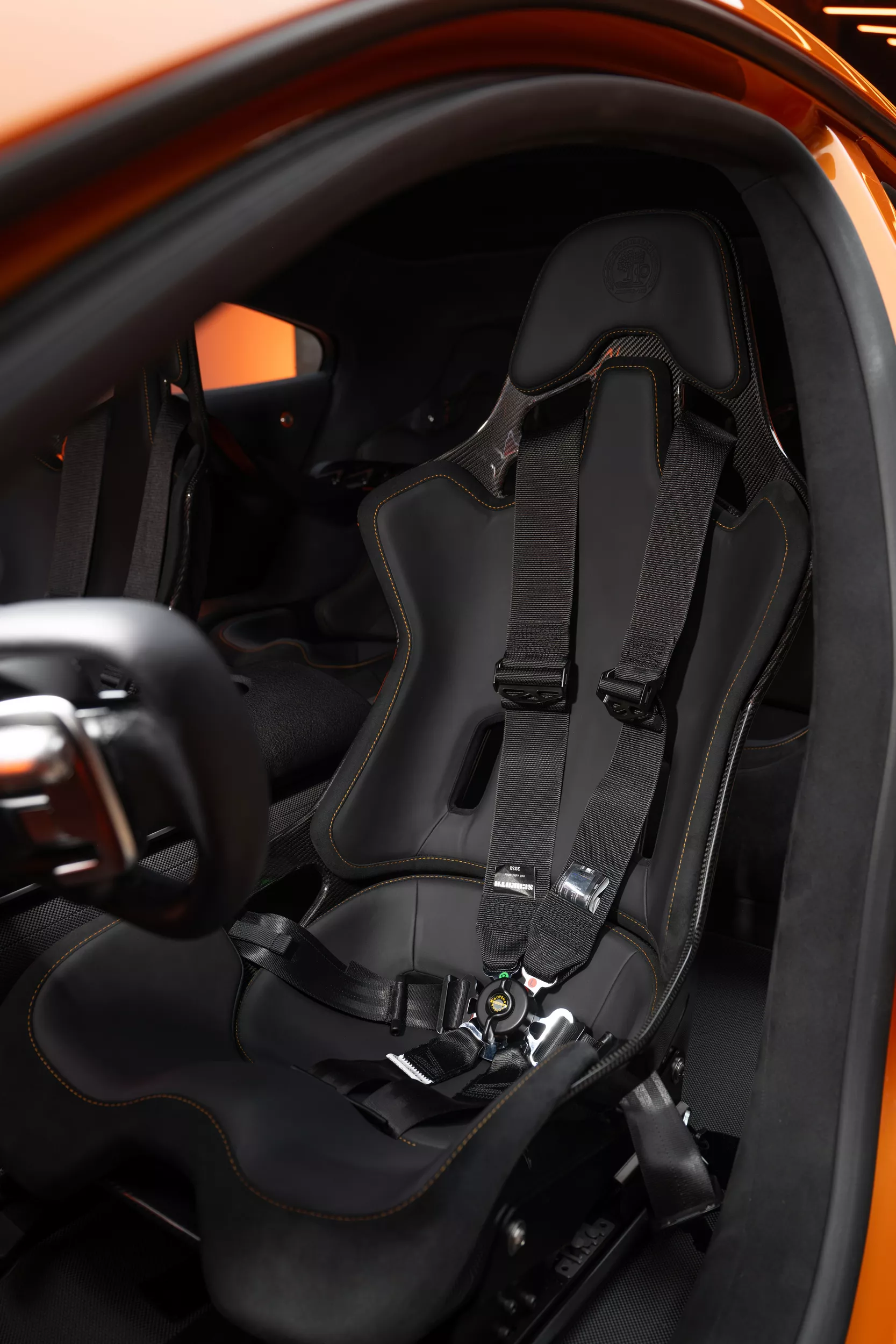 مرسيدس AMG GT XX الكهربائية الجديدة – بقوة 1360 حصان و يمكن شحنها لـ400 كم في 5 دقايق فقط