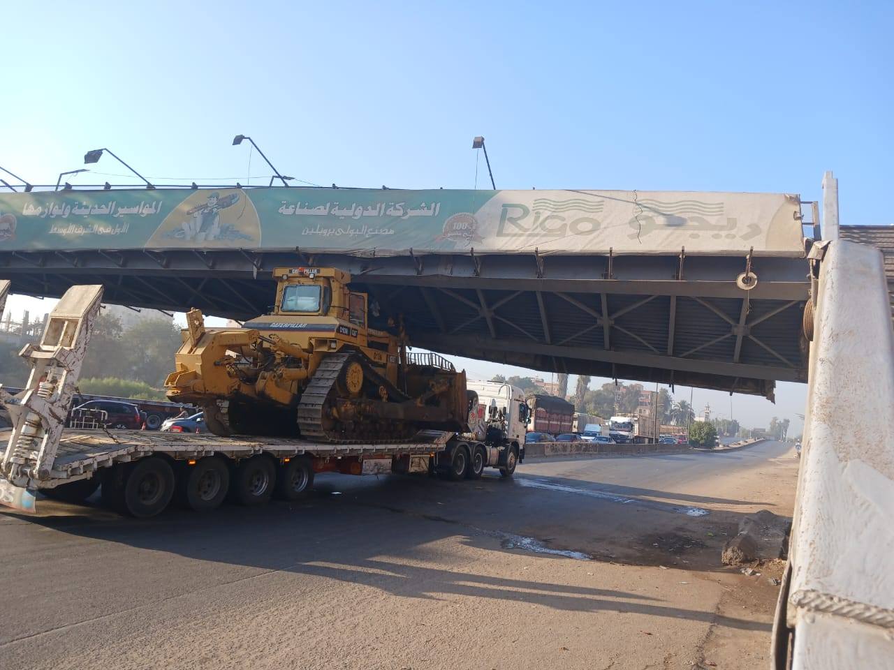 الهيئة العامة للطرق والكباري تكشف حقيقة انهيار كوبري المشاه بطريق بنها القاهرة الزراعي 