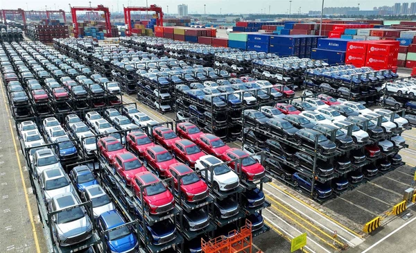 الولايات المتحدة تخفض الضرائب علي السيارات اليابانية – و الشركات الامريكية تعترض