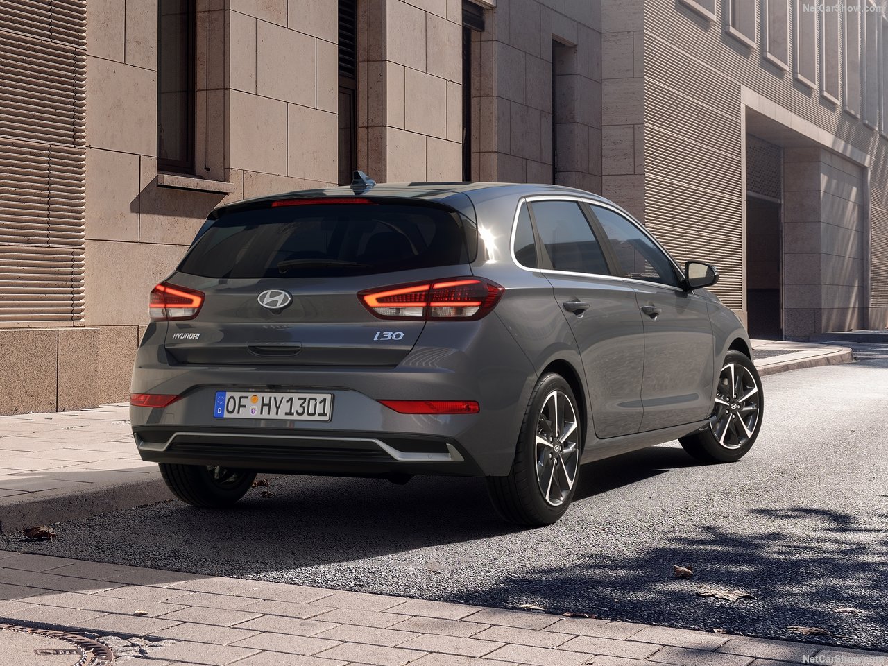 تقديم هيونداي I30 الجديدة في مصر – بنسخة سيدان و هاتشباك