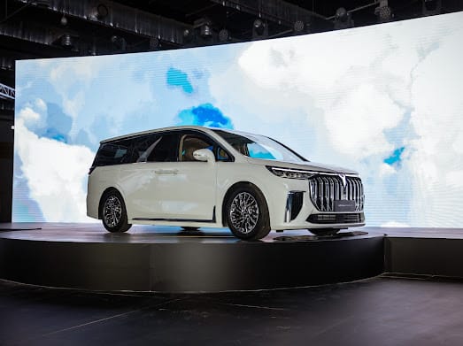 شركة SN Automotive تفتح باب الحجز لأول دفعة مستوردة من سيارات دونج فينج