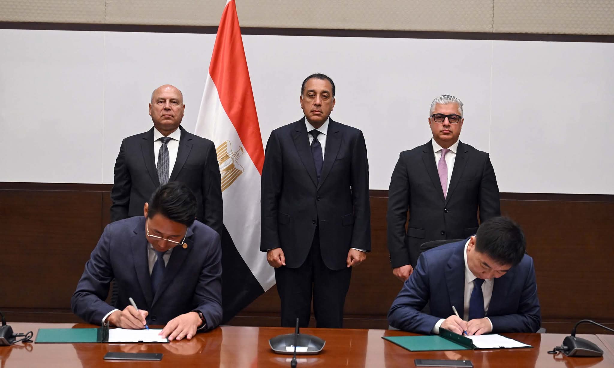 باستثمارات مليار دولار – توقيع عقد انشاء مصنع لمجموعة سايلون الصينية للإطارات في مصر
