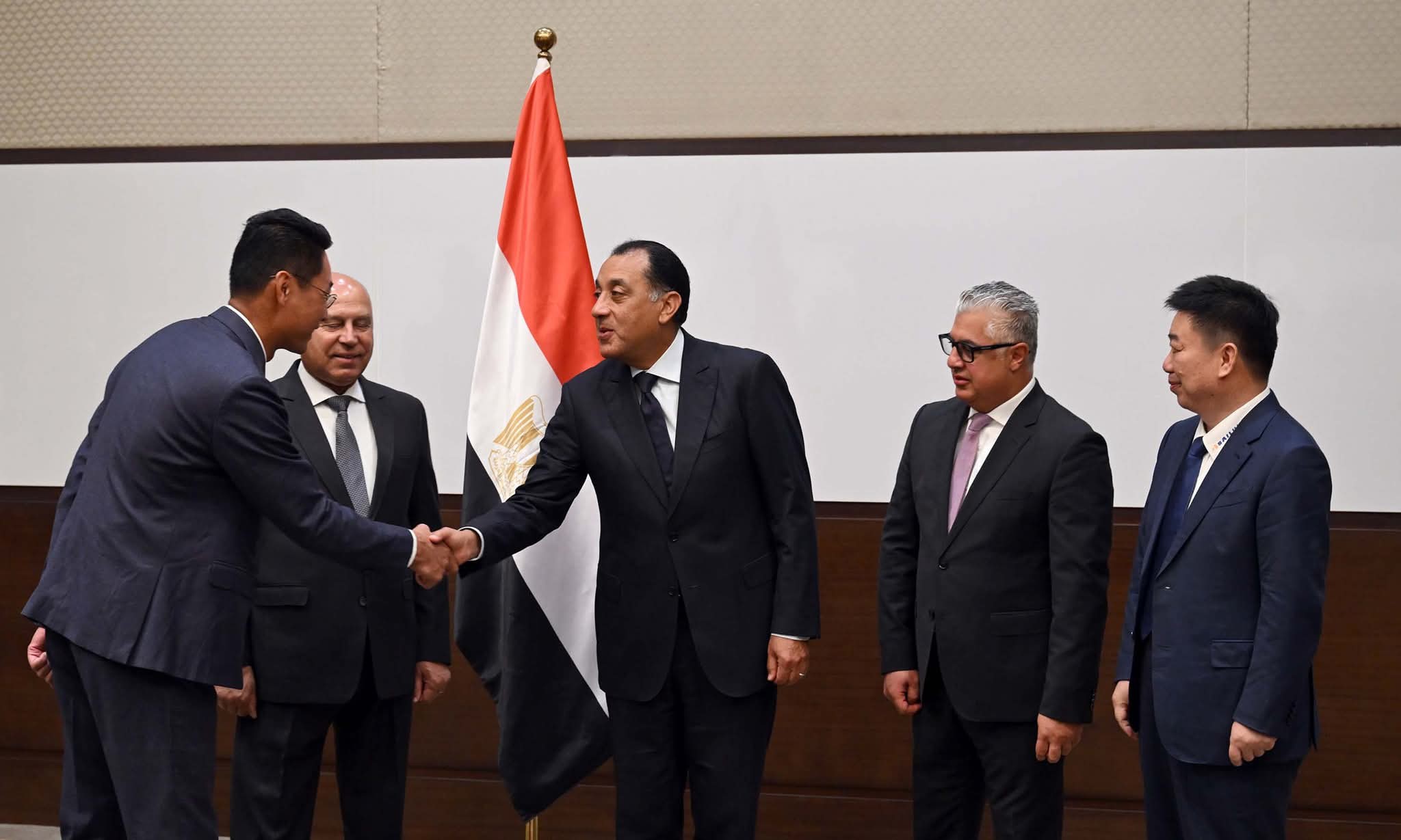 باستثمارات مليار دولار – توقيع عقد انشاء مصنع لمجموعة سايلون الصينية للإطارات في مصر