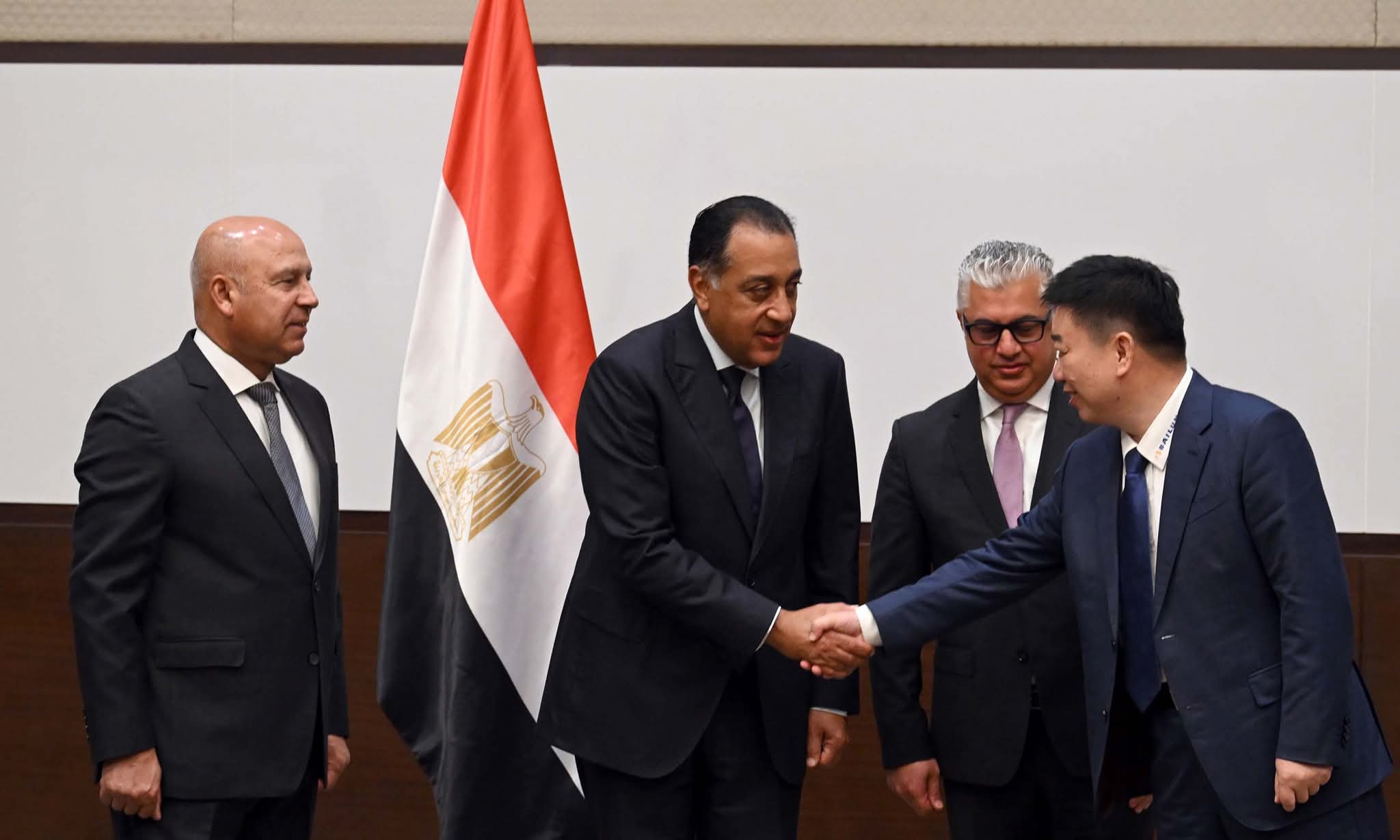 باستثمارات مليار دولار – توقيع عقد انشاء مصنع لمجموعة سايلون الصينية للإطارات في مصر