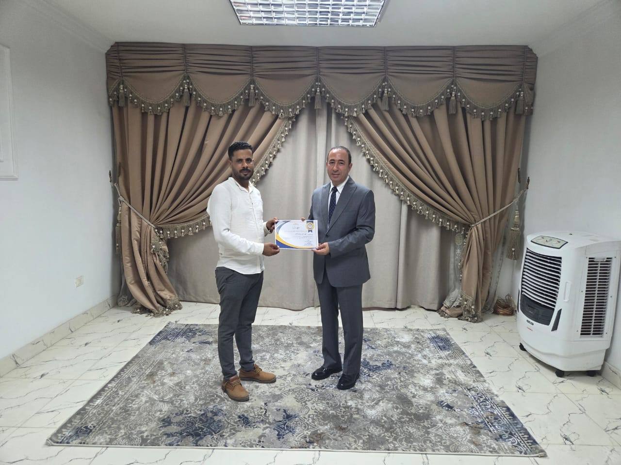 وزارة النقل تختتم تدريب الدفعة الأولى من السائقين ضمن مبادرة سائق واعٍ لطريق آمن