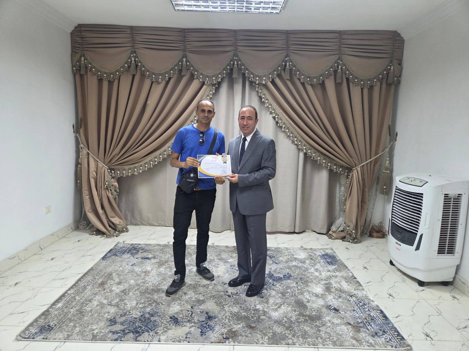 وزارة النقل تختتم تدريب الدفعة الأولى من السائقين ضمن مبادرة سائق واعٍ لطريق آمن