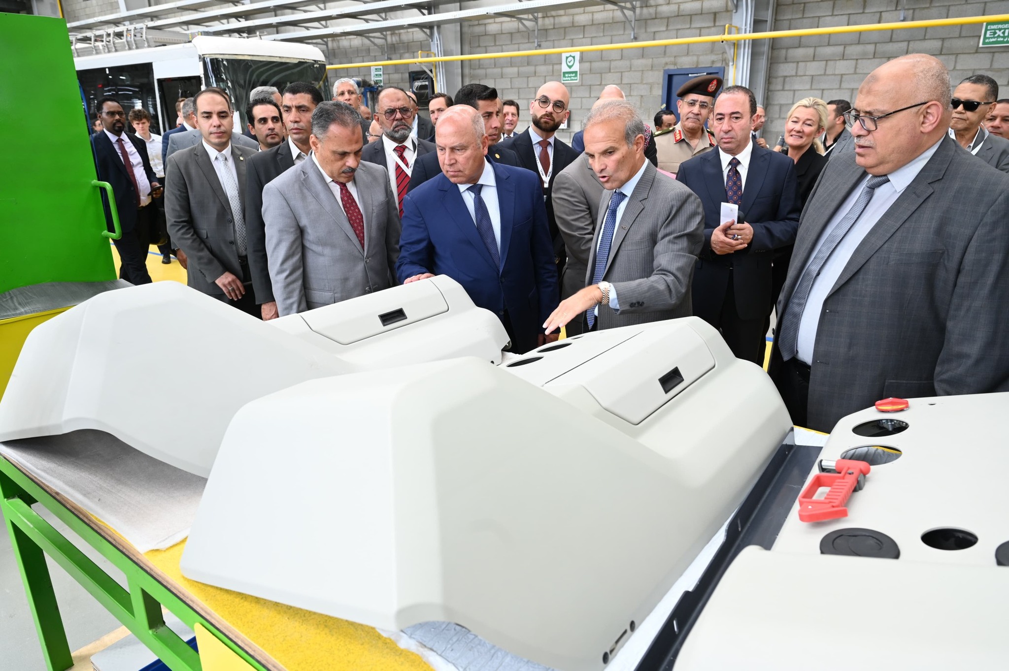 افتتاح خط انتاج جديد لتصنيع اتوبيسات MCV الكهربائية في مصر