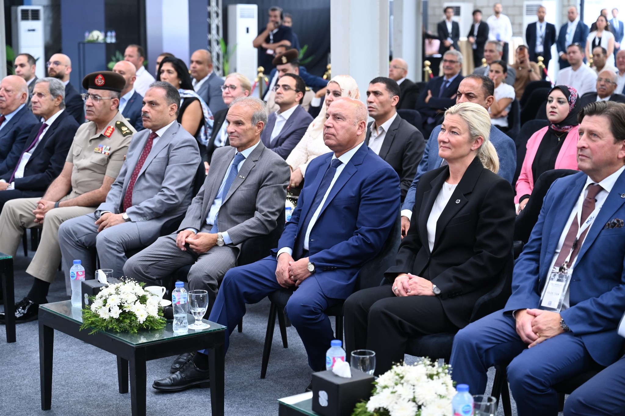 افتتاح خط انتاج جديد لتصنيع اتوبيسات MCV الكهربائية في مصر