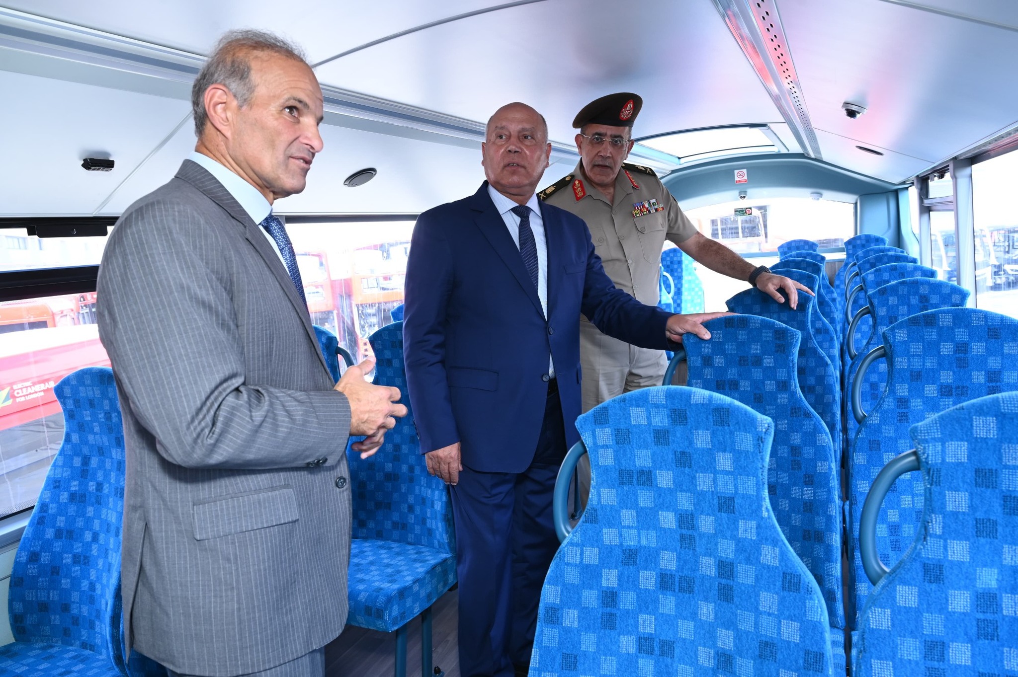 افتتاح خط انتاج جديد لتصنيع اتوبيسات MCV الكهربائية في مصر