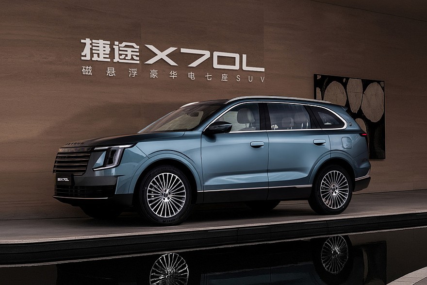جيتور X70L موديل 2026 الجديدة – فاخرة بمحرك 2.0 لتر تربو (4)