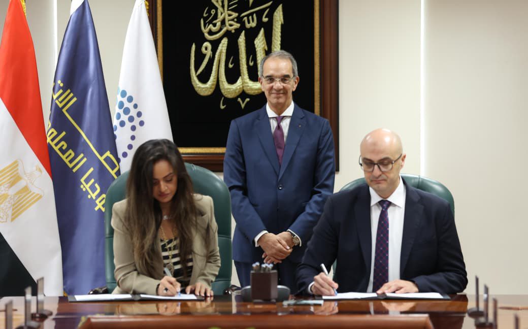 السيارات التي تدعم الاتصال بالانترنت في مصر – من بينها بي ام دبليو و سكودا و زيكر 