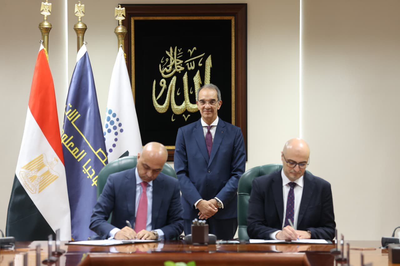 السيارات التي تدعم الاتصال بالانترنت في مصر – من بينها بي ام دبليو و سكودا و زيكر 