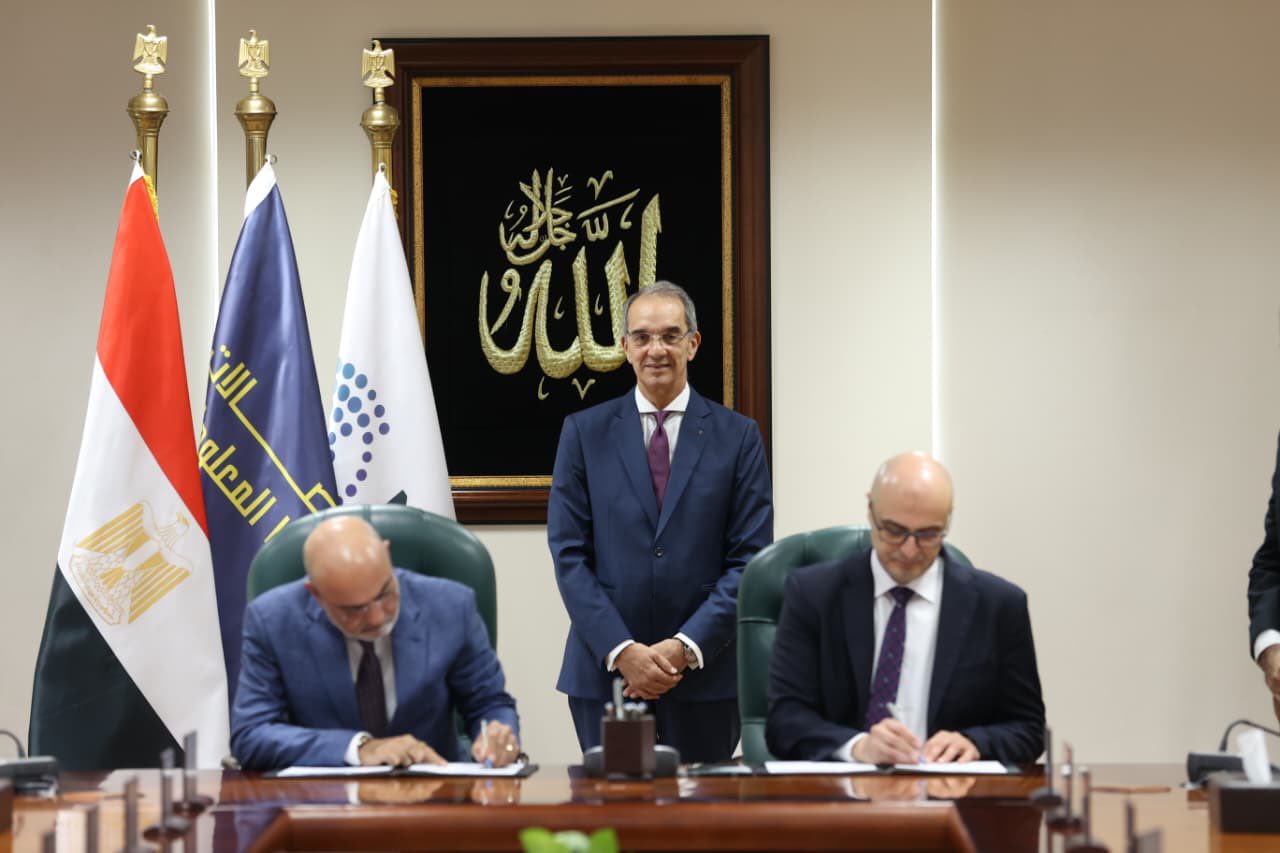 السيارات التي تدعم الاتصال بالانترنت في مصر – من بينها بي ام دبليو و سكودا و زيكر 