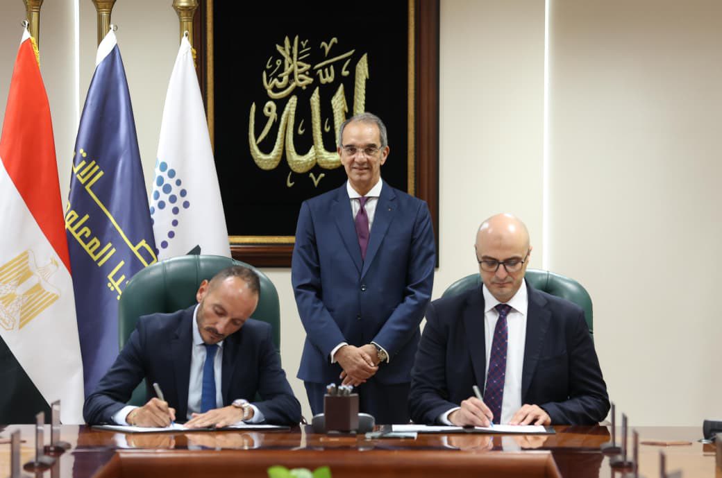 السيارات التي تدعم الاتصال بالانترنت في مصر – من بينها بي ام دبليو و سكودا و زيكر 