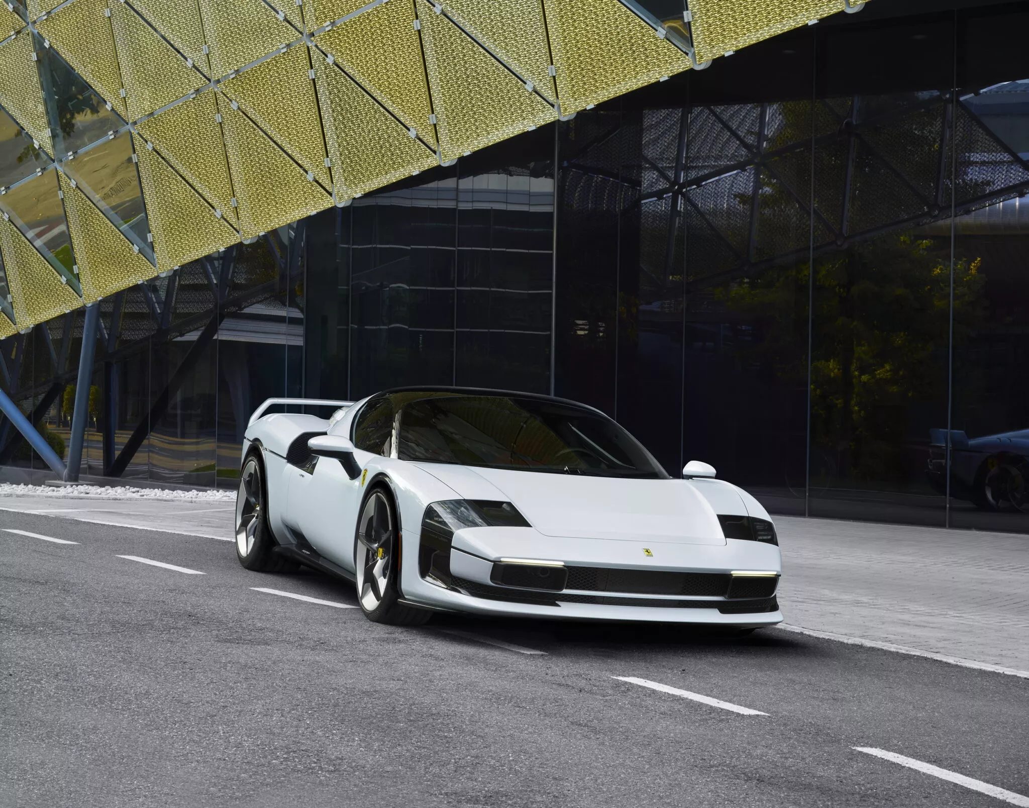فيراري SC40 الجديدة – نسخة وحيدة مستوحاه من F40