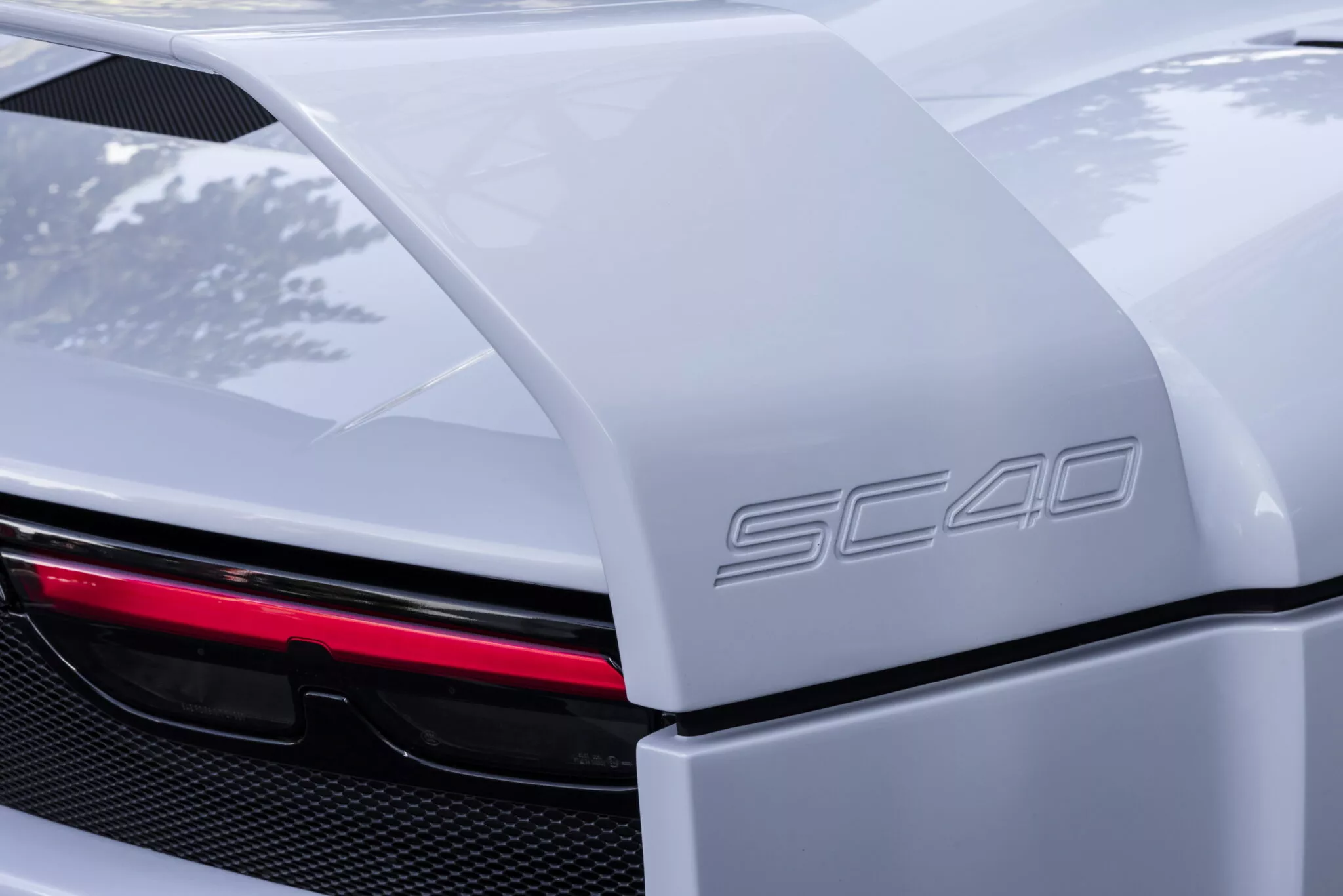 فيراري SC40 الجديدة – نسخة وحيدة مستوحاه من F40