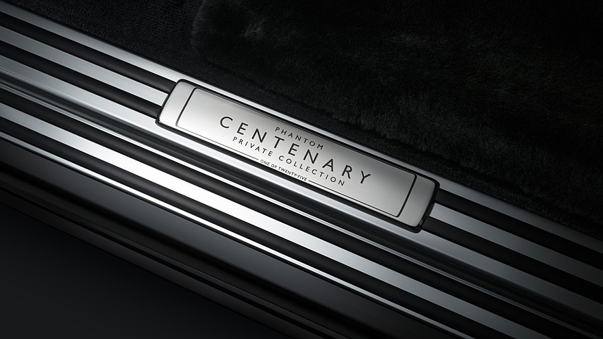 رولز رويس فانتوم سنتشري Centenary الجديدة – بغطاء محرك من الذهب