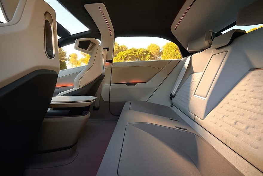 تويوتا كورولا 2028 الجديدة كليا - نموذج اختباري بتصميم مستقبلي 