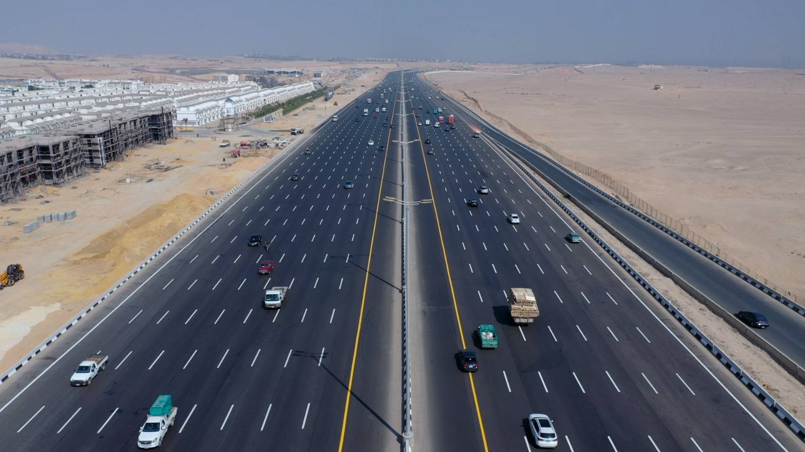 استعدادًا لافتتاح المتحف المصري الكبير – وزير النقل يتابع جاهزية الطريق الدائري والمحاور الرئيسية