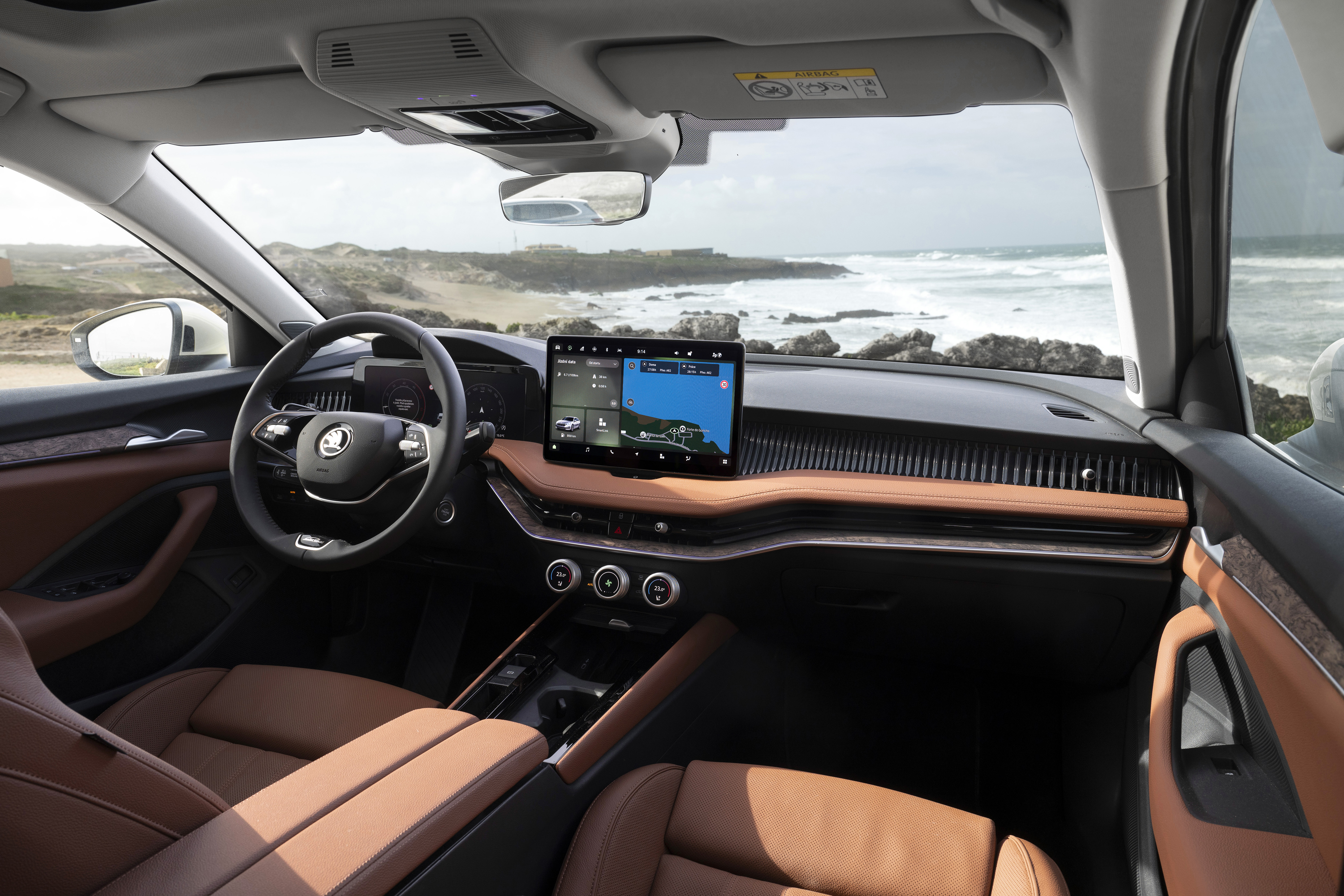 سكودا سويبرب 2026 في الامارات – أسعار ومواصفات