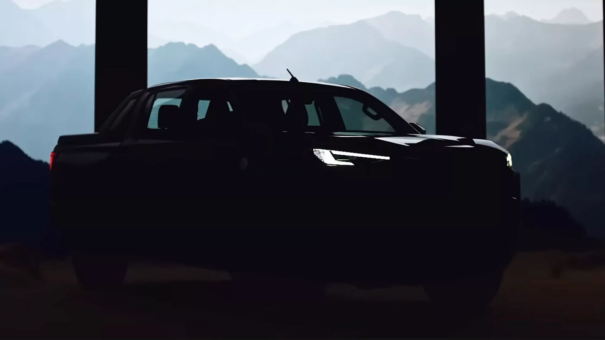 تويوتا هايلوكس 2026 الجديدة كليا – الصور الرسمية الاولي وموعد التقديم الرسمي