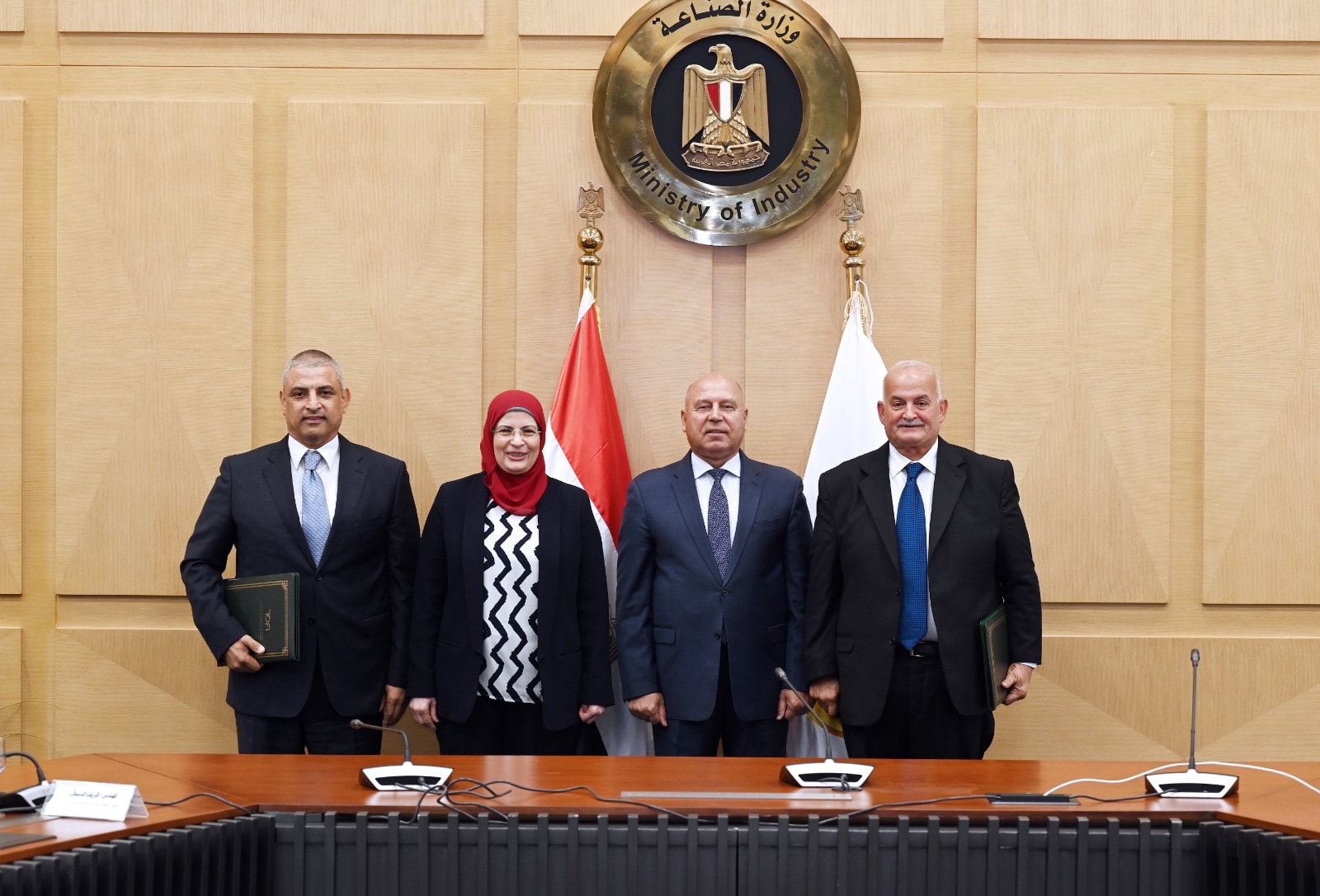 شركة يوني تقيم مصنع جديد في مصر لتصنيع الضفائر الكهربائية للسيارات