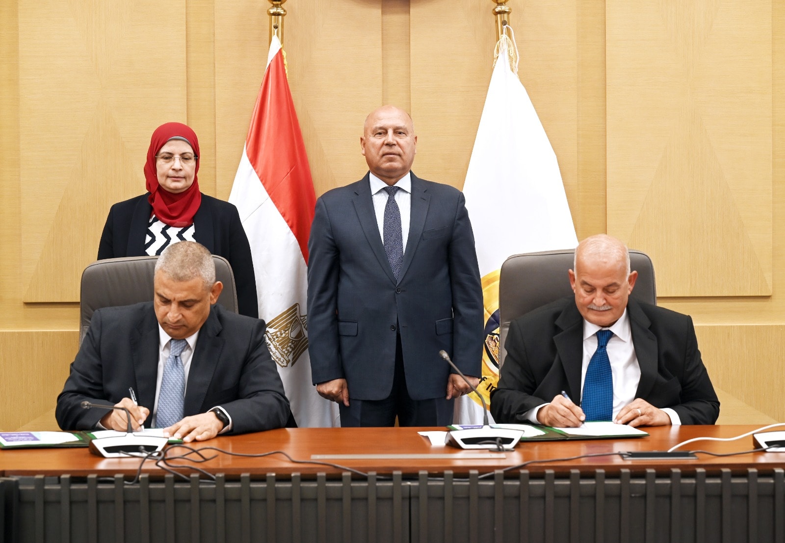 شركة يوني تقيم مصنع جديد في مصر لتصنيع الضفائر الكهربائية للسيارات